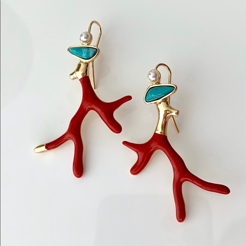 Stunning gold plated enameled coral like earrings